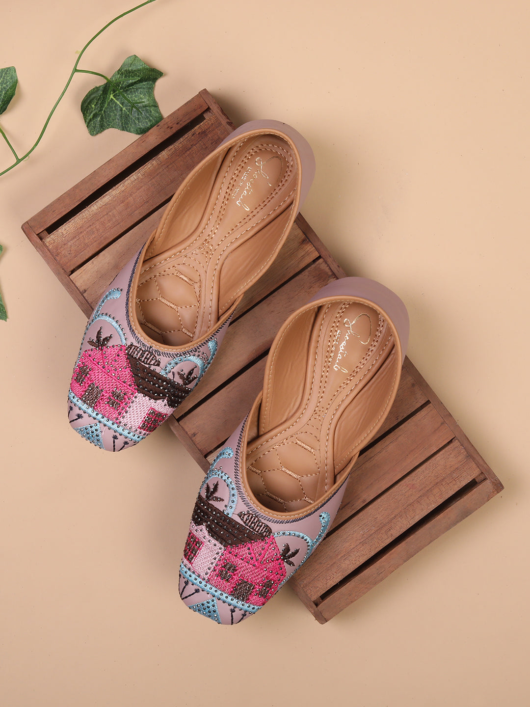 Embroidered Punjabi Jutis for Women Festive & Casual Traditional Wear